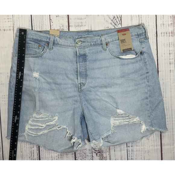 Levis 501 High Rise Distressed Button Fly Light Wash Shorts Size 20W Women’s NWT - Picture 6 of 7